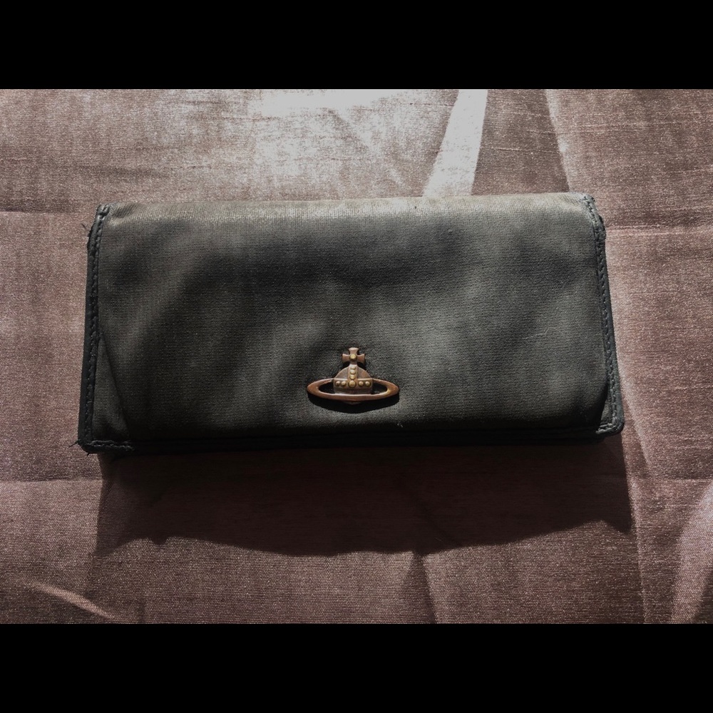 Vintage Vivienne Westwood wallet.